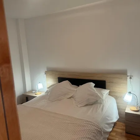Espacioso Y Luminoso Duplex Con Buhardilla Apartamento *